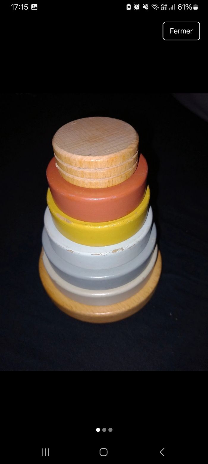 Jeu à empiler en bois