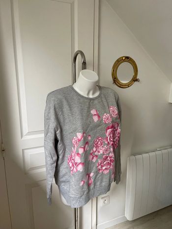 Pull à fleurs