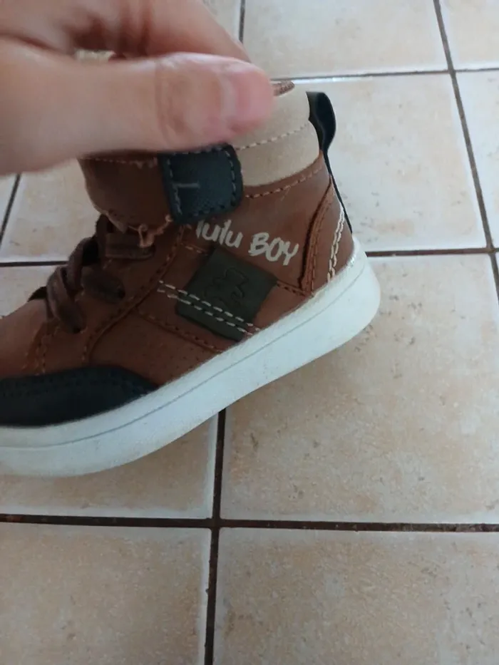 Chaussures montante 21 - photo numéro 10