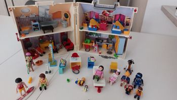 Maison playmobil + bonus