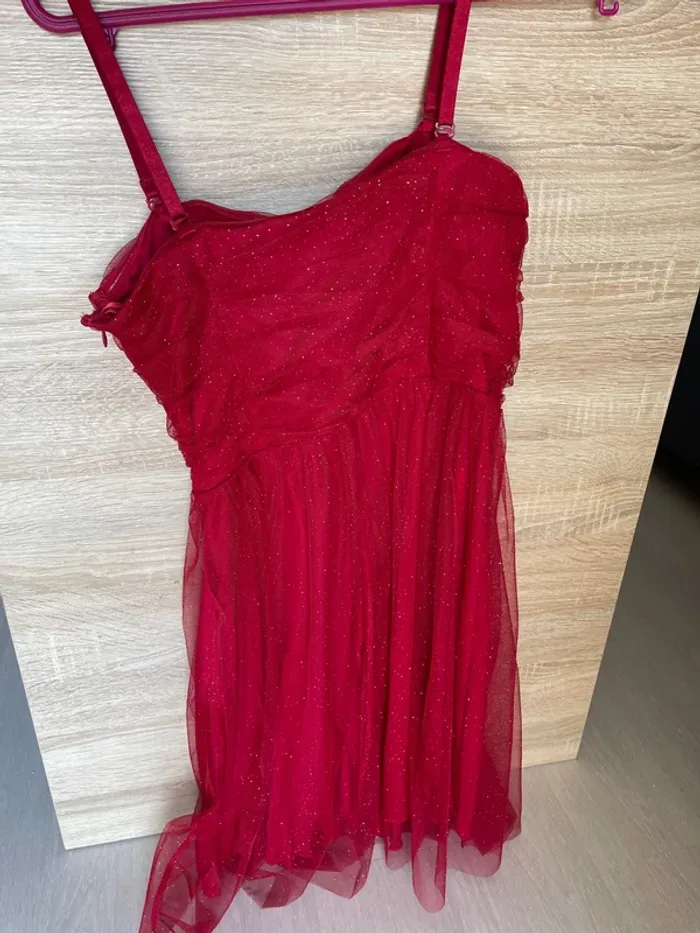 Robe de soirée rouge scintillantes - taille 38 - photo numéro 3