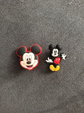 Pins crocs Mickey mouse
