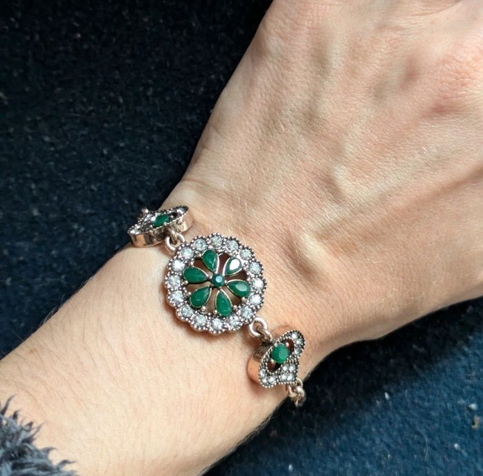 Superbe bracelet a strass