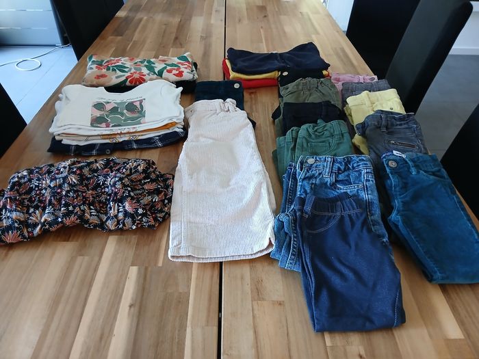 Lot 34 vêtements fille 3 ans
