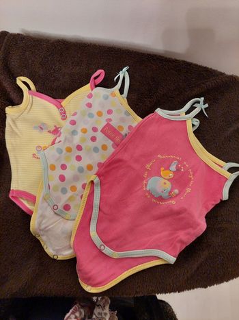 Lot bodies bébé fille
