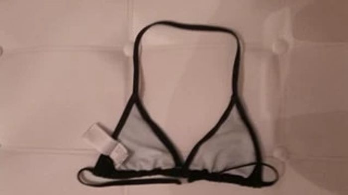 Haut de maillot de bain - photo numéro 4