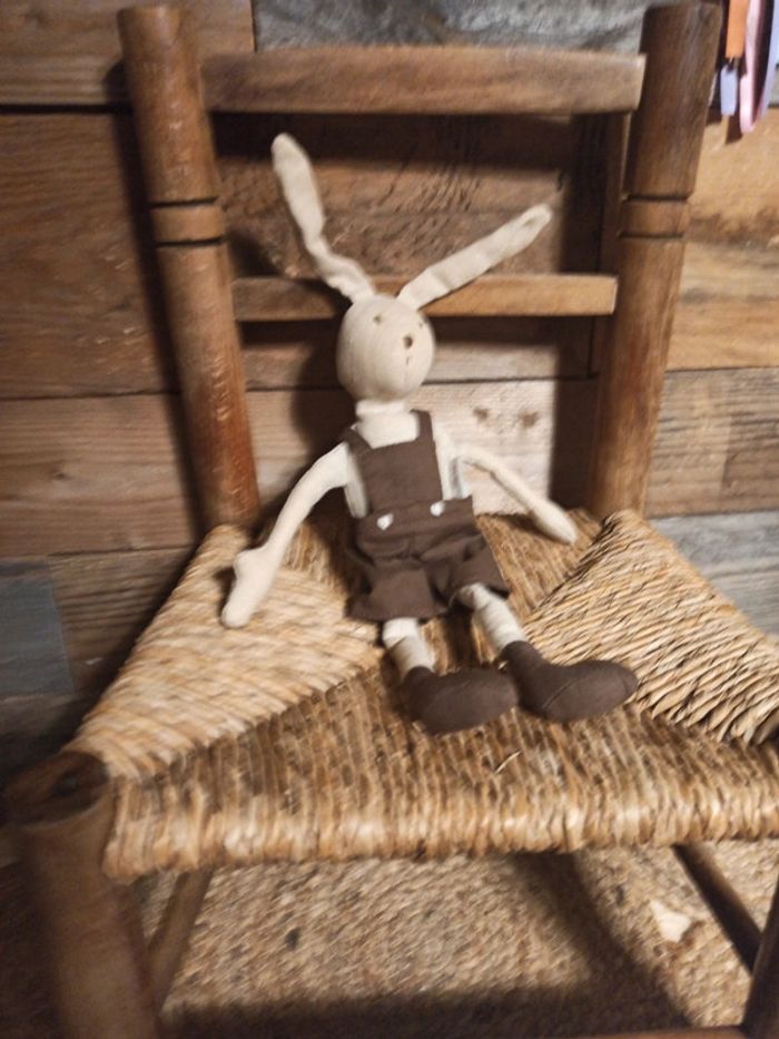 Peluche lapin côté table tbe - photo numéro 2