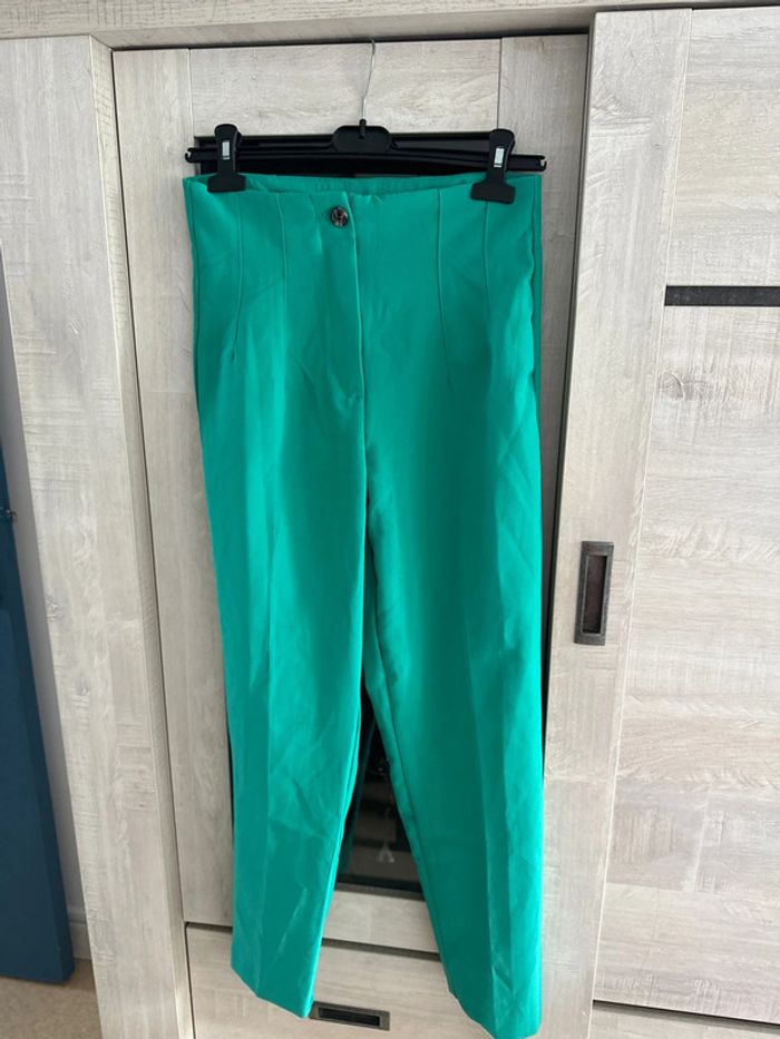 Pantalon vert lefties taille 36