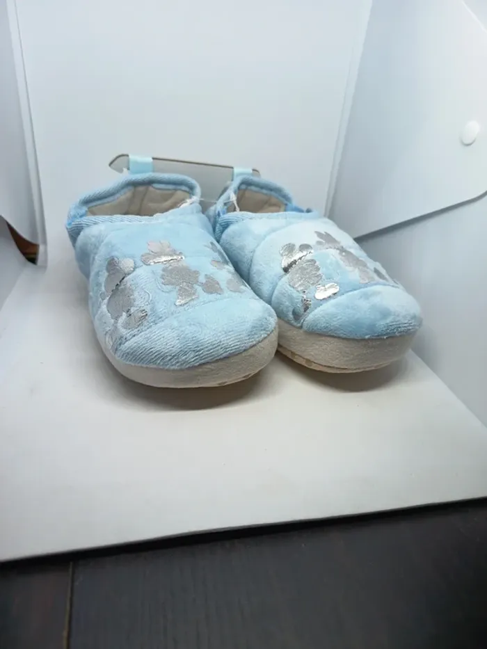 Chaussons Hiver Enfant - Disney 100 Ans - Taille 30/31 - photo numéro 4
