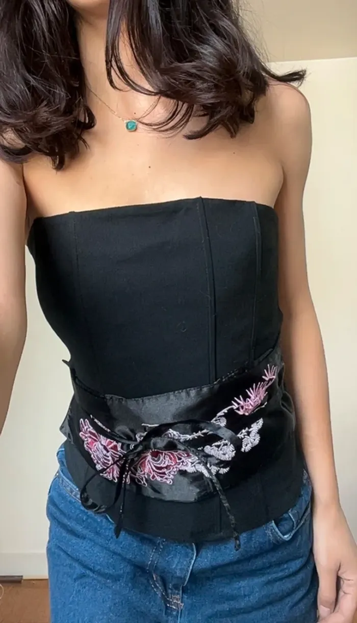 Magnifique haut corset noir imprimé chinois - photo numéro 2