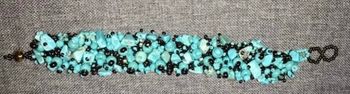 Bracelet perle couleur bleu bon etat