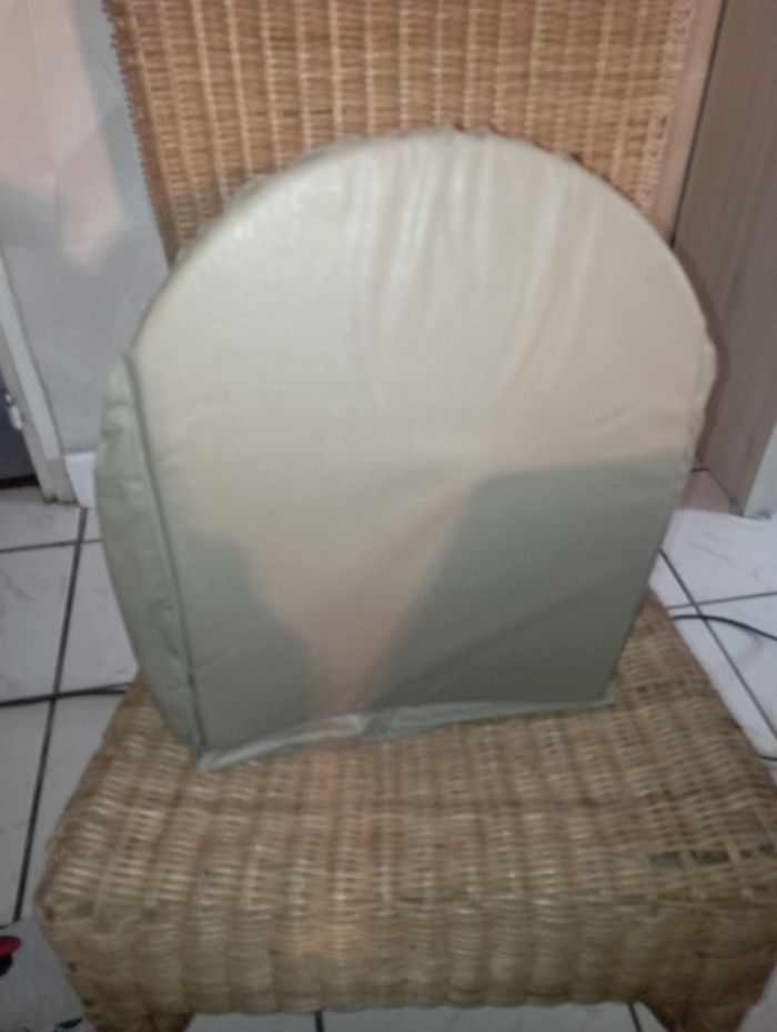 Rehausseur chaise haute - photo numéro 4