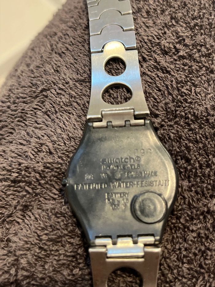 Montre collector swatch skin 1999 unisexe - photo numéro 5