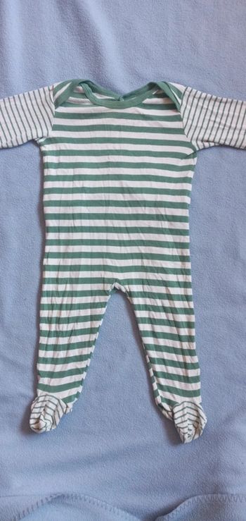 Pyjamas Petit bateau taille 18 mois