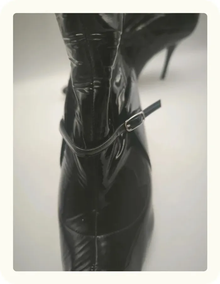 Bottines à talons cuir Givenchy Taille 40 - photo numéro 4