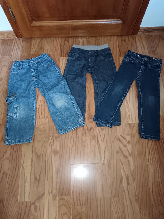 Lot jeans 3 ans Monoprix, Natalys, Grain de Blé

Lot 3 ans composé - photo numéro 4