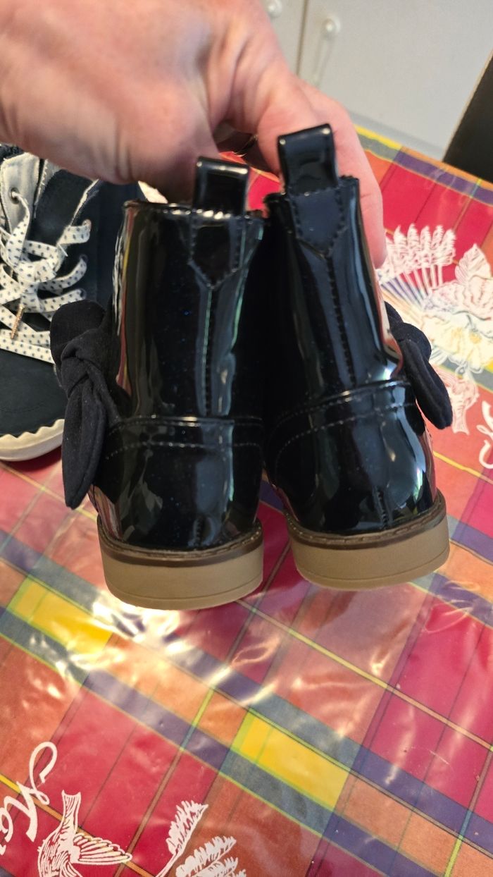 🩷🩷🩷🩷Superbes Baskets et bottines  fille pointure 31 💜💜💜💜💜 - photo numéro 9