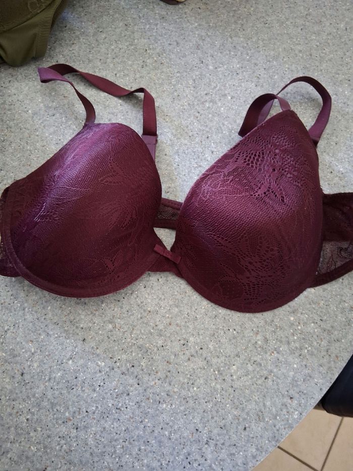 Soutien gorge  dentelle violet " t- 100-C "
