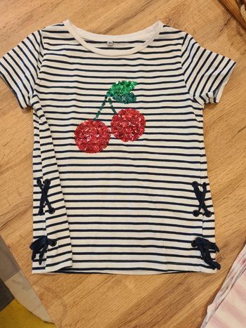 T-shirt sequins