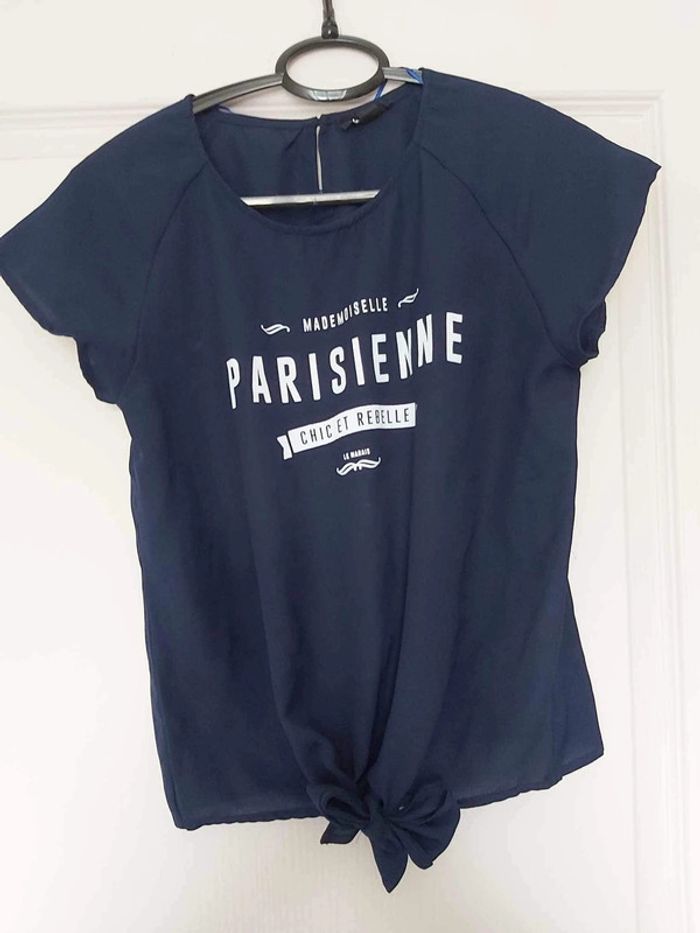 T-shirt avec noeud - photo numéro 2