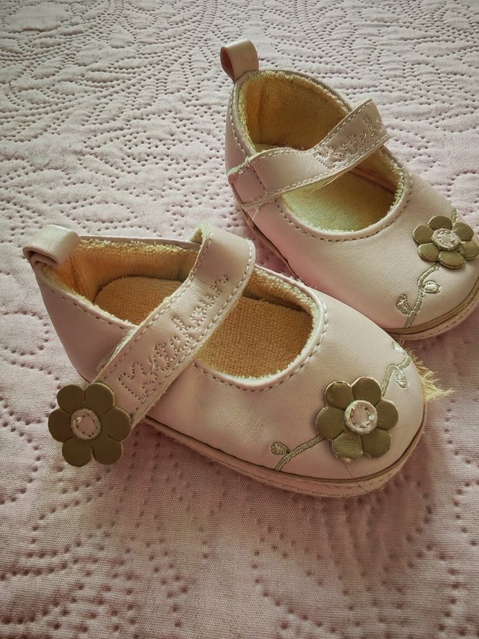 Lot chaussures bébé 0 à 6 mois - photo numéro 9