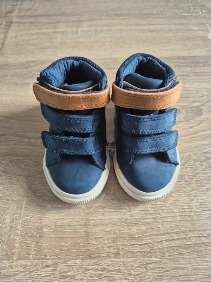 Chaussures bébé 19