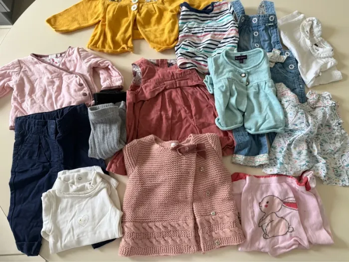 Lot 3 mois fille