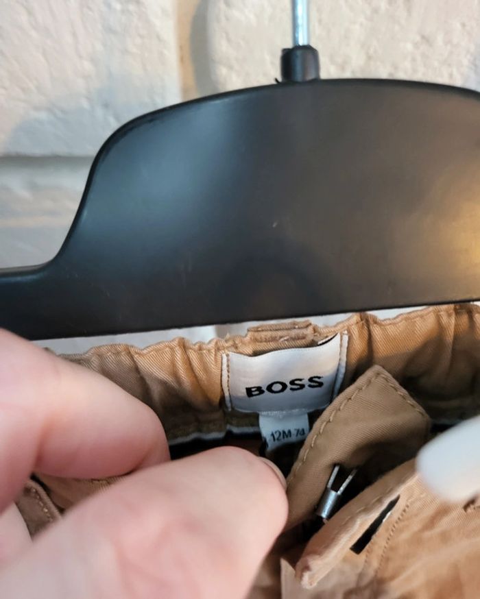 Short BOSS marron taille 12 mois ,porté 1 fois - photo numéro 5