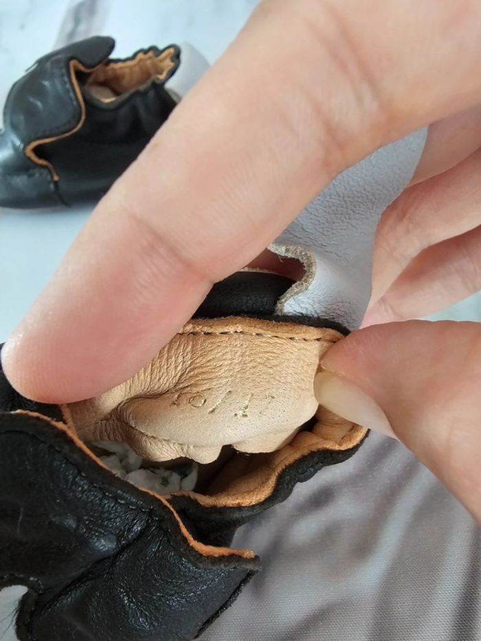 Paire de chaussons P16/17 - photo numéro 5
