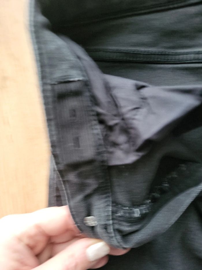 Jean troué - photo numéro 3