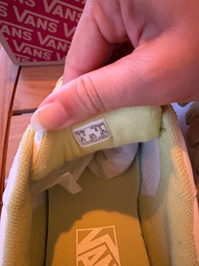Vans Upland Vintage - Taille 39 - Neuves avec étiquette - photo numéro 6