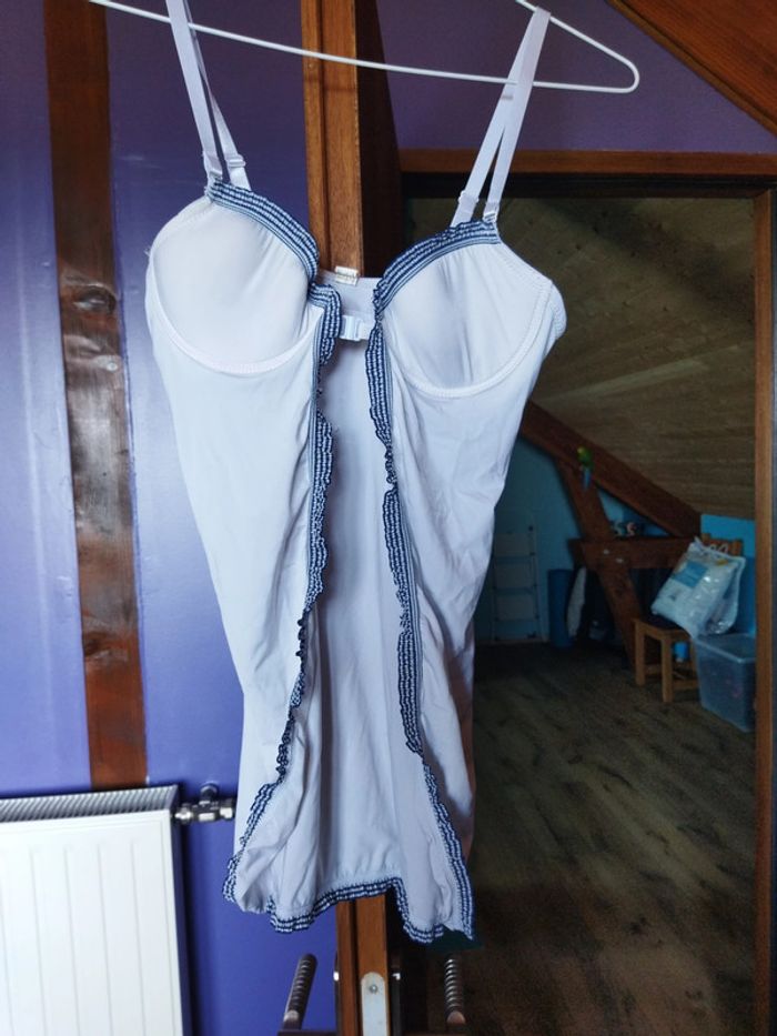 Nuisette blanche