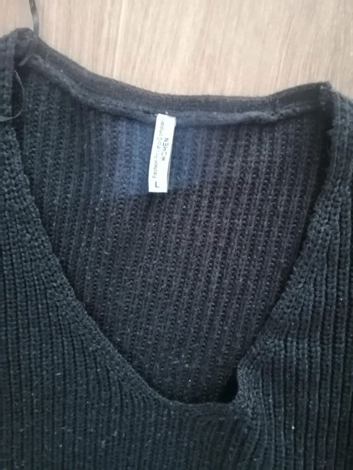 Pull noir - photo numéro 3