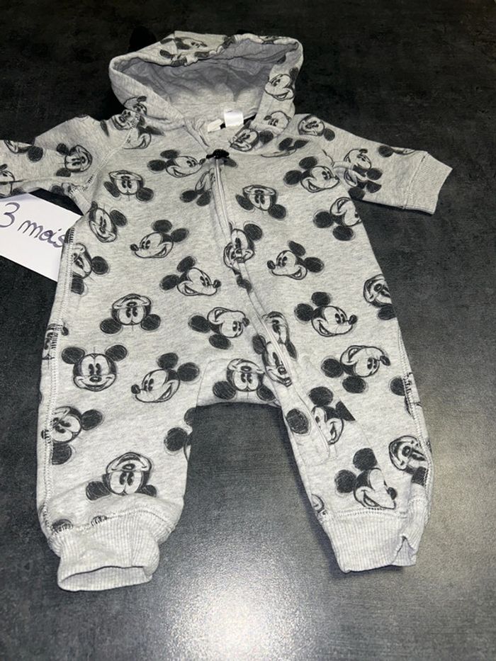 Combinaison Mickey - photo numéro 2