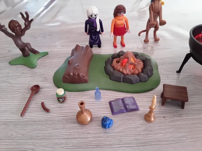Playmobil Scooby-DOO Histoires dans le Chaudron - photo numéro 2