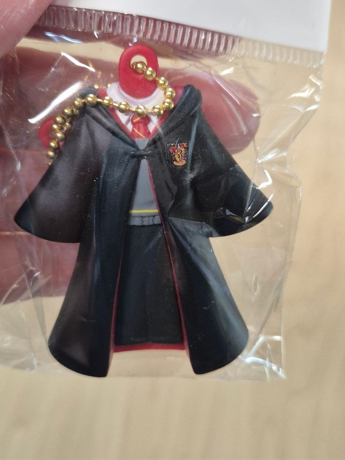 Gashapon Charm Harry Potter Robe Gryffondor - photo numéro 2