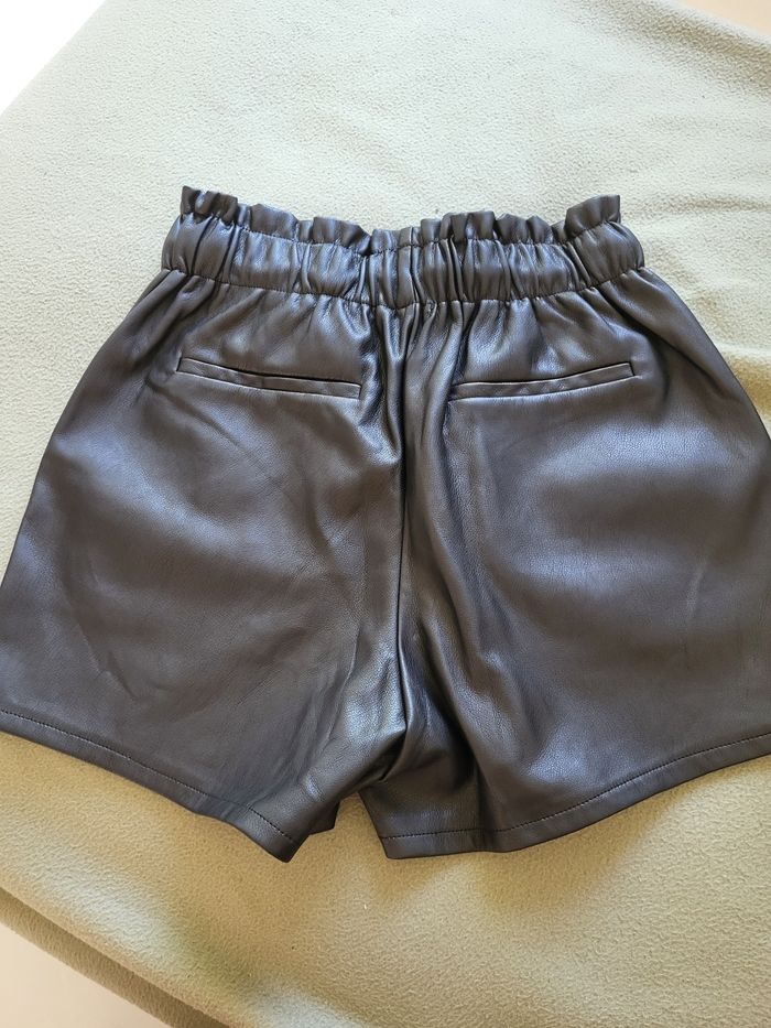 Short cuir - photo numéro 2