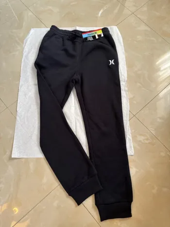 Bas de jogging de la marque Hurley taille 10/12 ans neuf