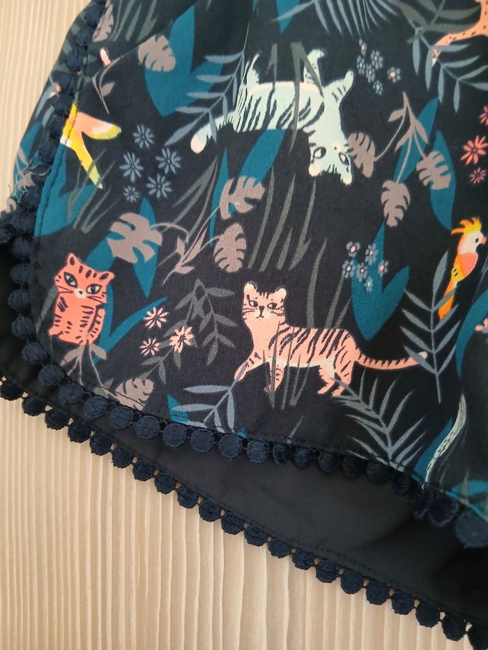 Short fille Hm 6/ 7ans - photo numéro 2