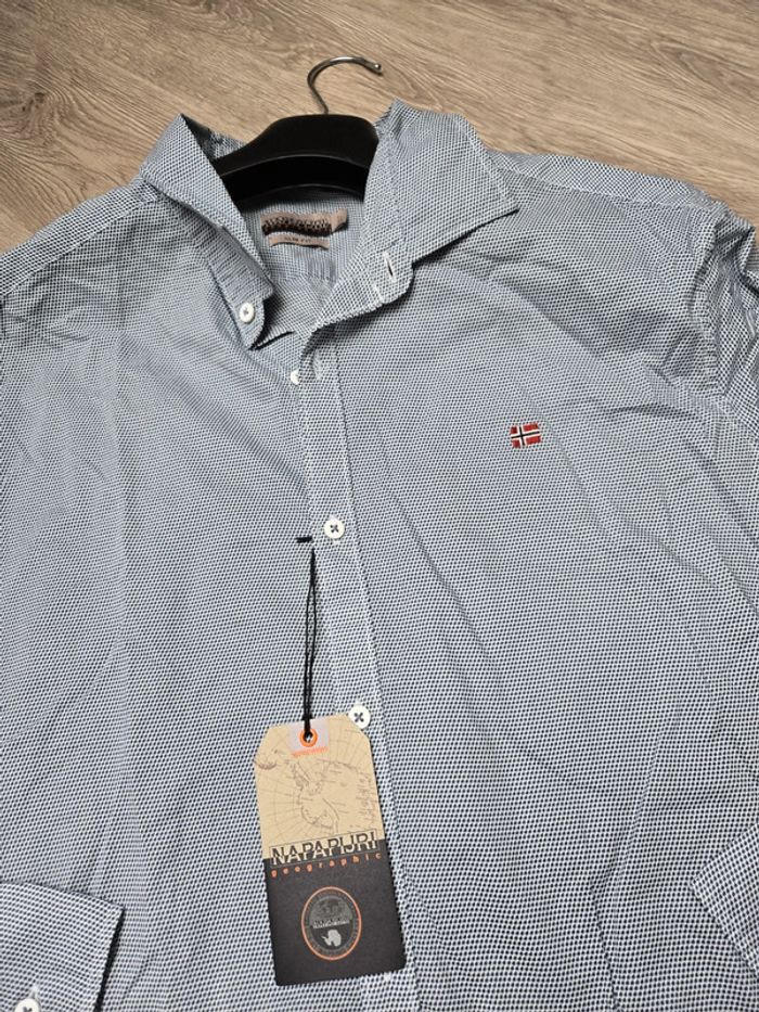 Chemise Napapijri XXL neuve - photo numéro 3
