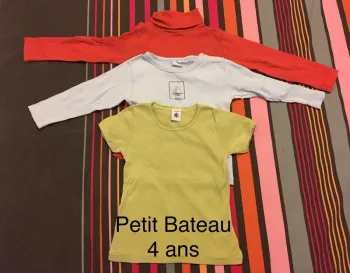 Lot tee-shirts/maillots de corps Petit Bateau 4 ans