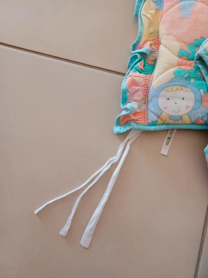 Ensemble chambre bébé : Tour de lit + dessus de lit + gigoteuse - photo numéro 9