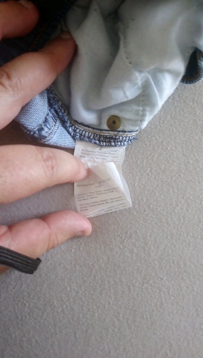 Jean bleu - photo numéro 3