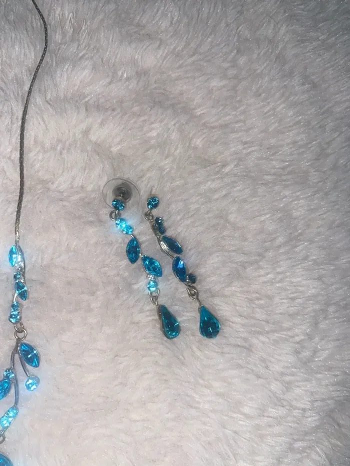 Parure de bijoux cristal bleu - photo numéro 6
