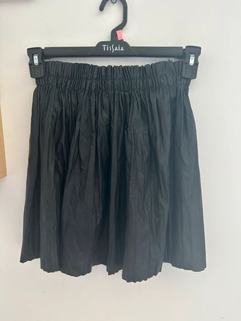 Jupe patineuse en similicuir taille M