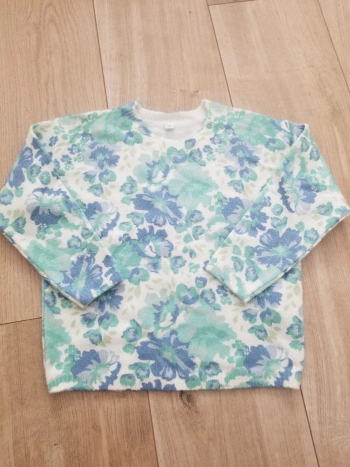 Pull fleuri 4ans - photo numéro 2