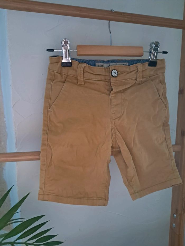 Short chino camel 4 ans 104cm tbe