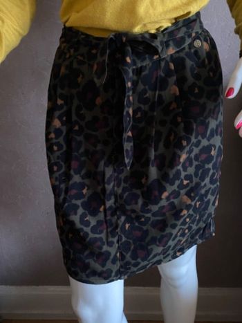 Jupe Kaporal fonds kaki imprimée Taille M