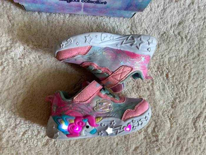 Baskets lumineuses licorne Sketchers fille 23 Tbe - photo numéro 4