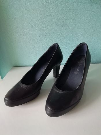 Chaussures escarpins en cuir 